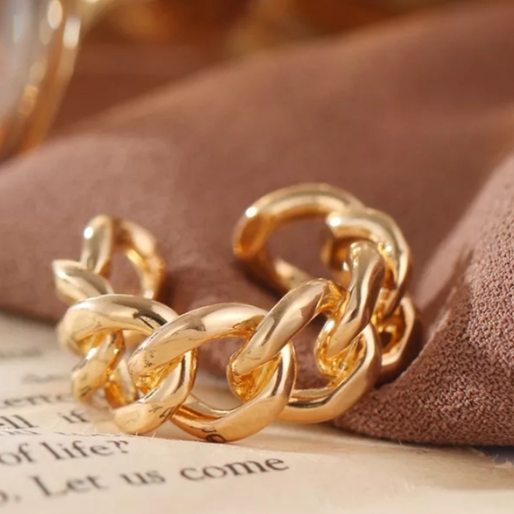 Chain link ring; nwot - Picture 3 of 8